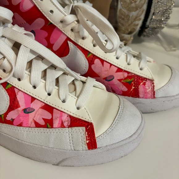 LoveShackFancy Hand Painted Nike Sneakers - Size 8 - Picture 6 of 7